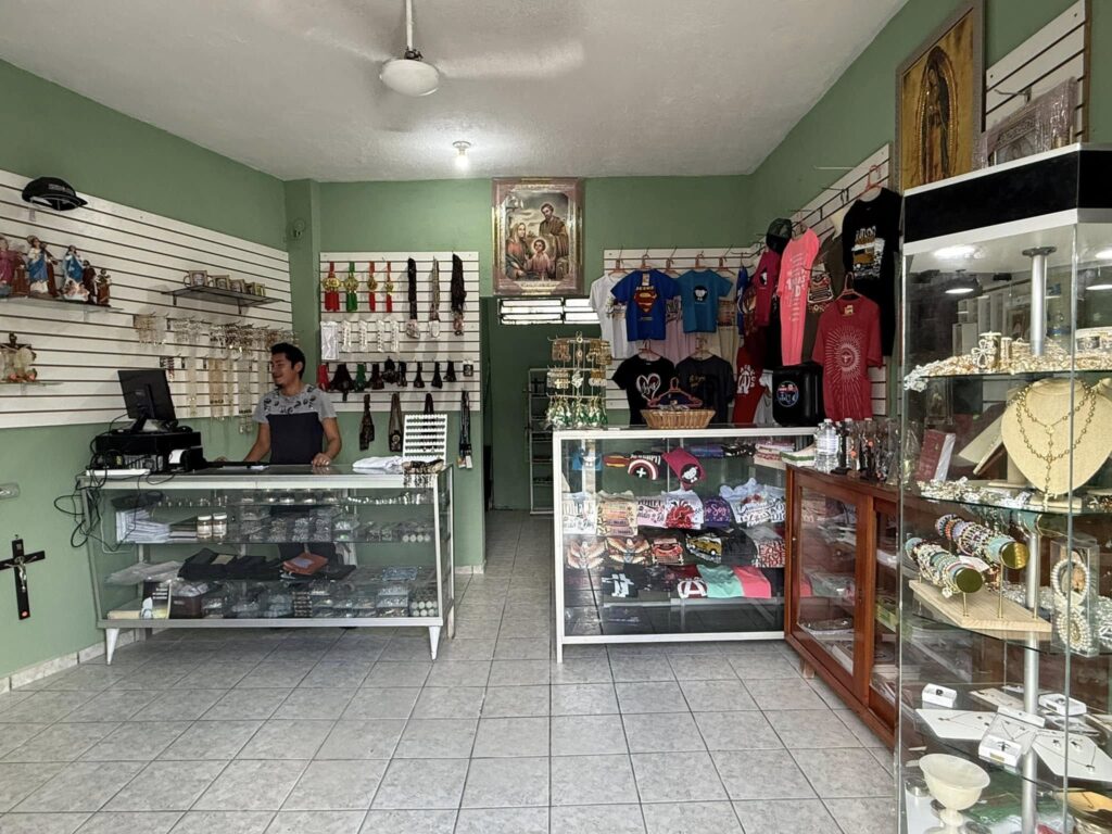 LIBRERIA PARROQUIAL