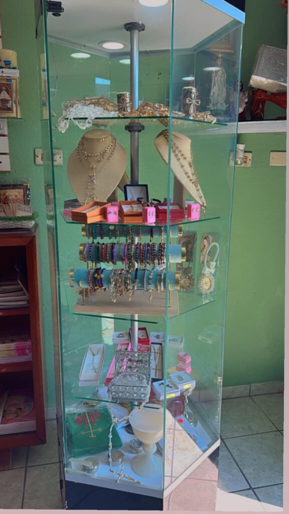 LIBRERIA PARROQUIAL