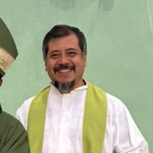 Párroco Pbro. Lic. Marco Antonio Álvarez Carrasco